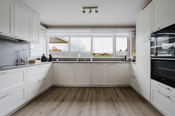 Medium property photo - Marga Klompéstraat 75, 3207 DD Spijkenisse